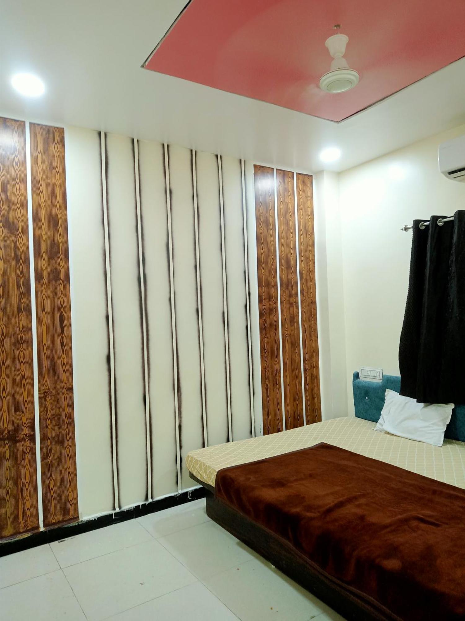 Hardik Palace Ujjain Ngoại thất bức ảnh